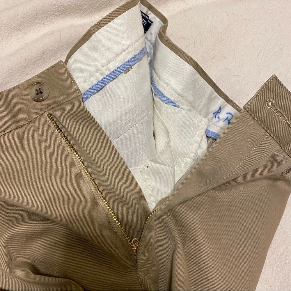 Men’s Lands’ End Chino casual slacks. EUC. Size 35 waist. 30” inseam.